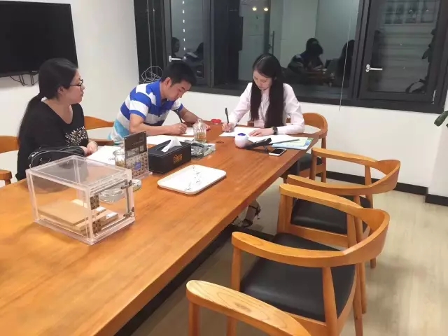 热烈祝贺南昌经济开发区徐总、聂总夫妇签约创绿家! 热烈祝贺南昌经济开发区徐总、聂总夫妇签约创绿家!