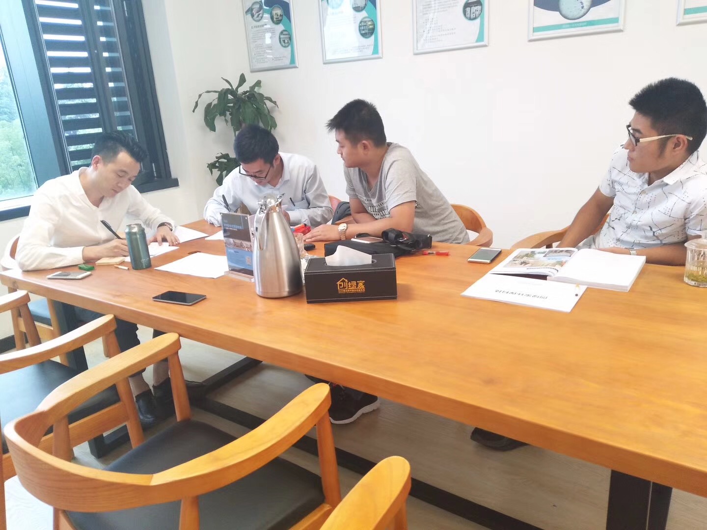 热烈祝贺徐总签约创绿家江苏省县级市代理! 热烈祝贺徐总签约创绿家江苏省县级市代理!